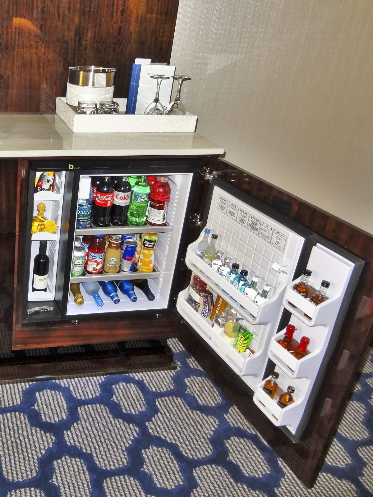 BarTouch Software - BarTech | Minibar Solutions | Las Vegas Hotels